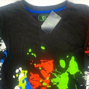 Sacred crown T-shirt size medium Black with design of paint